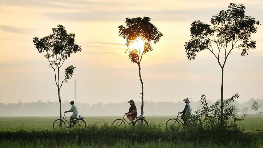 Southeast Asia Cycling Tour: Bangkok to Hanoi 21-Day Epic Ride